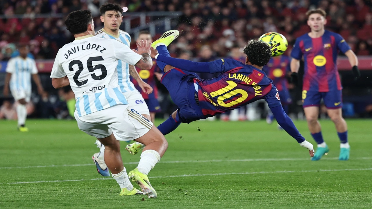 تردد قوي.. قناة تنقل مباراة برشلونة ضد إلتشي في الدوري الإسباني